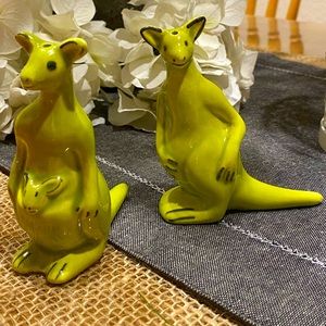 Made in  Japan Vintage kangaroo salt and pepper shaker set